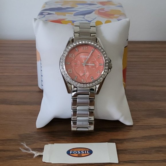 Fossil Accessories - ❣️HP❣️ FOSSIL Riley mult-function coral dial stainless steel ladies watch. NWOT